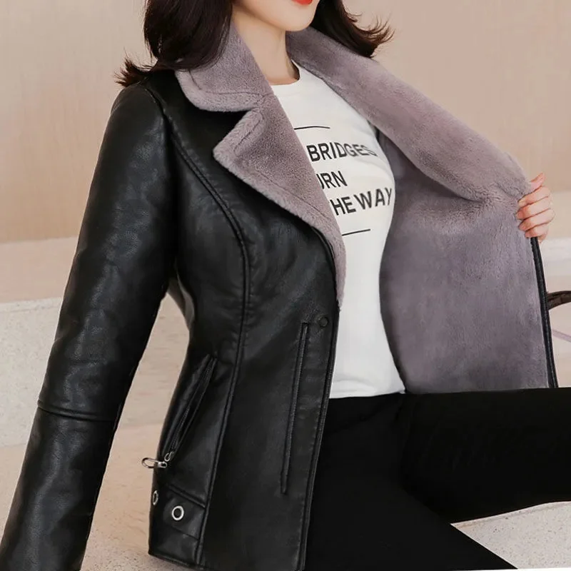 2024 neue Winter PU Leder Jacke Kurze Blazer Mantel Fleece doppelseitigen Pelz Leder Oberbekleidung Dame Dünne Klage Frauen Tops jacken