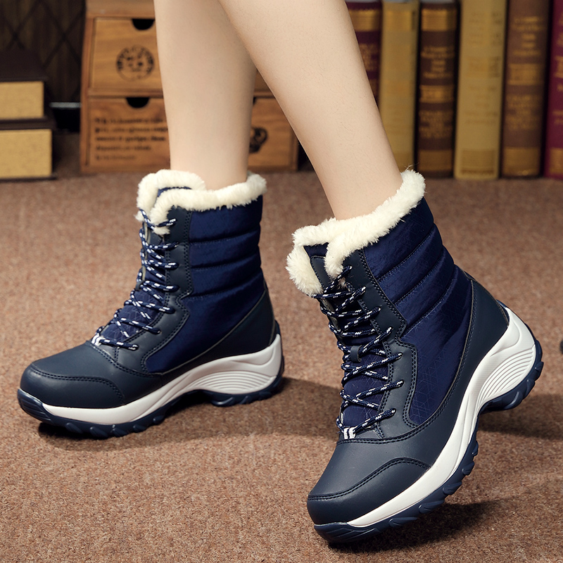 รองเท้าหิมะรองเท้าบูทสตรีฤดูหนาว WARM Plush PLUS ขนาดรองเท้าสบายๆกลางแจ้ง Anti-SLIP High-Top รองเท้าผ้าฝ้ายผู้หญิงรองเท้าผ้าฝ้าย