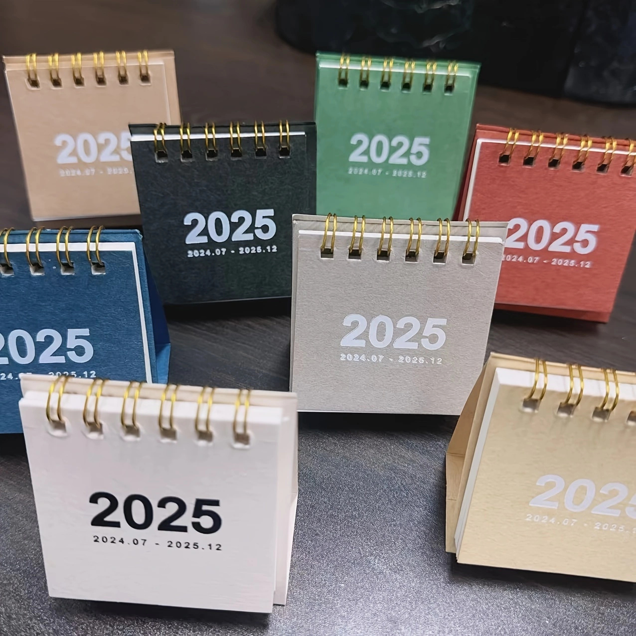 Mini calendario de papel de escritorio de color sólido Simple, planificador diario Dual, organizador de Agenda anual, 2024-2025