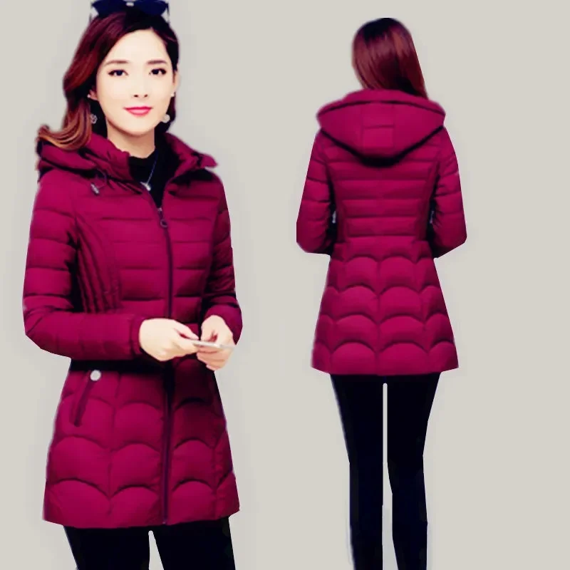 Abrigo de invierno para mujer, moda 2023, chaqueta con capucha de algodón ajustada para madre de mediana edad, Parka informal de talla grande, prendas de vestir gruesas y cálidas sólidas