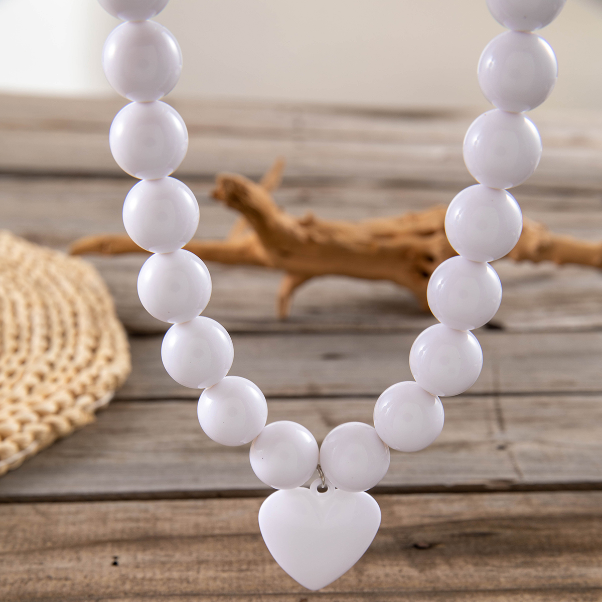 Женское колье с подвеской в виде сердца, с круглой бусиной