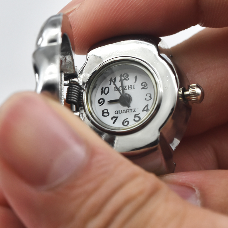 Crânio criativo venda personalidade anel de quartzo relógio liga circular dial unisex presente natal relógio divertido