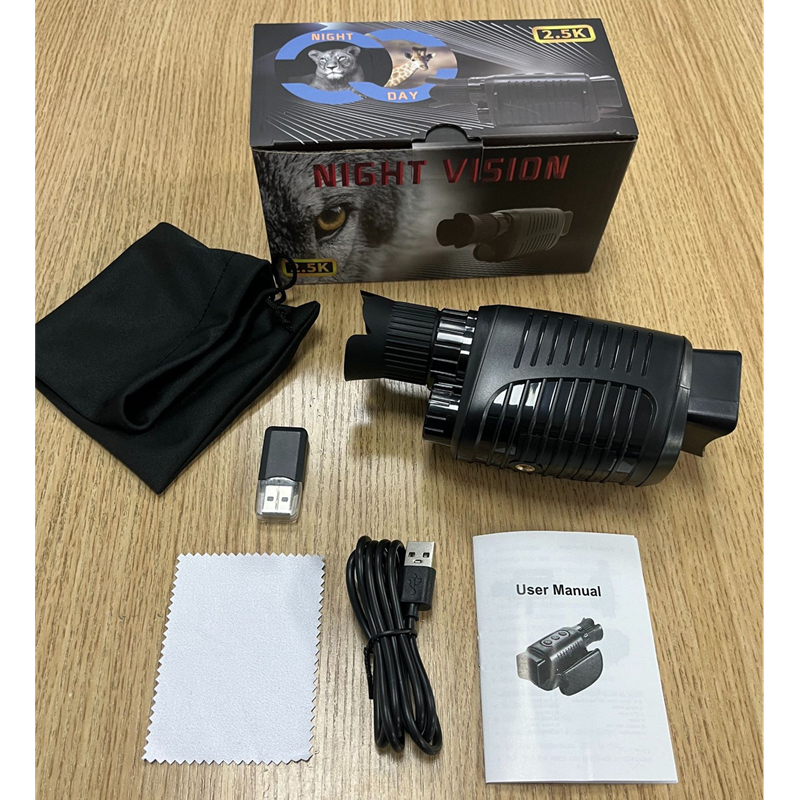 Dispositivo per telecamera notturna monoculare Telecamera a infrarossi HD 1080P 5X Luce digitale Zoom Telescopio da caccia Ricerca esterna Oscurità completa 300m