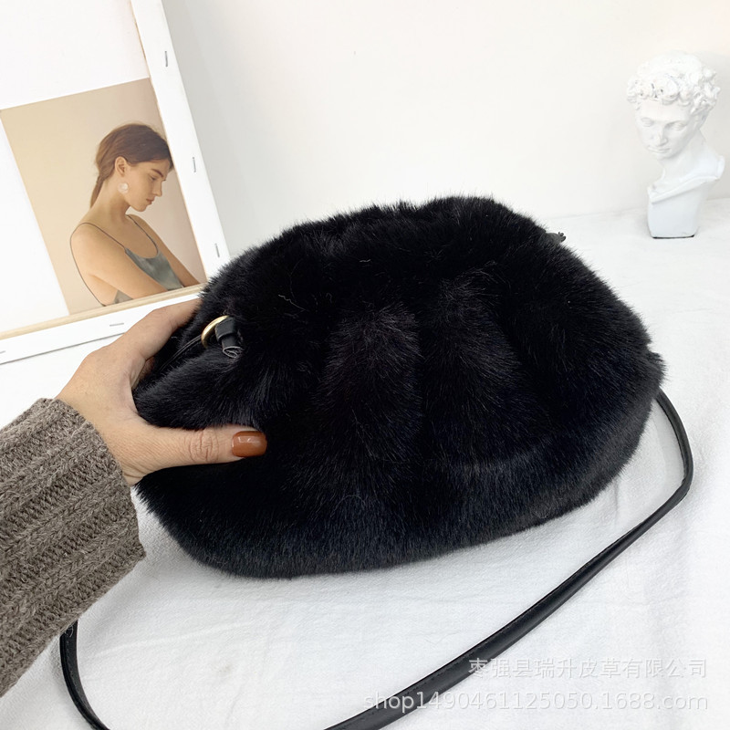 ฤดูหนาว Plush Cloud สำหรับแบรนด์หรูผู้หญิงฤดูหนาว Faux Fur กระเป๋าแฟชั่น Mink Fur Crossbody กระเป๋าสุภาพสตรี bags가방