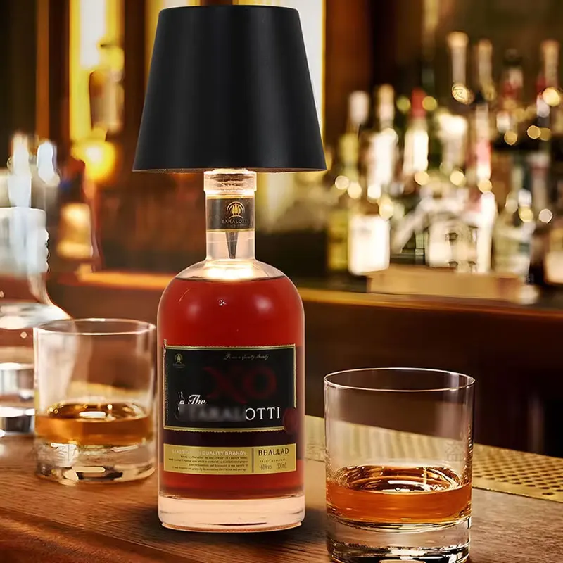 Lampada da tavolo wireless a LED per bottiglia di vino Lampada da tavolo da pranzo ricaricabile USB a 3 colori dimmerabile infinitamente Lampada per bevande Top touch