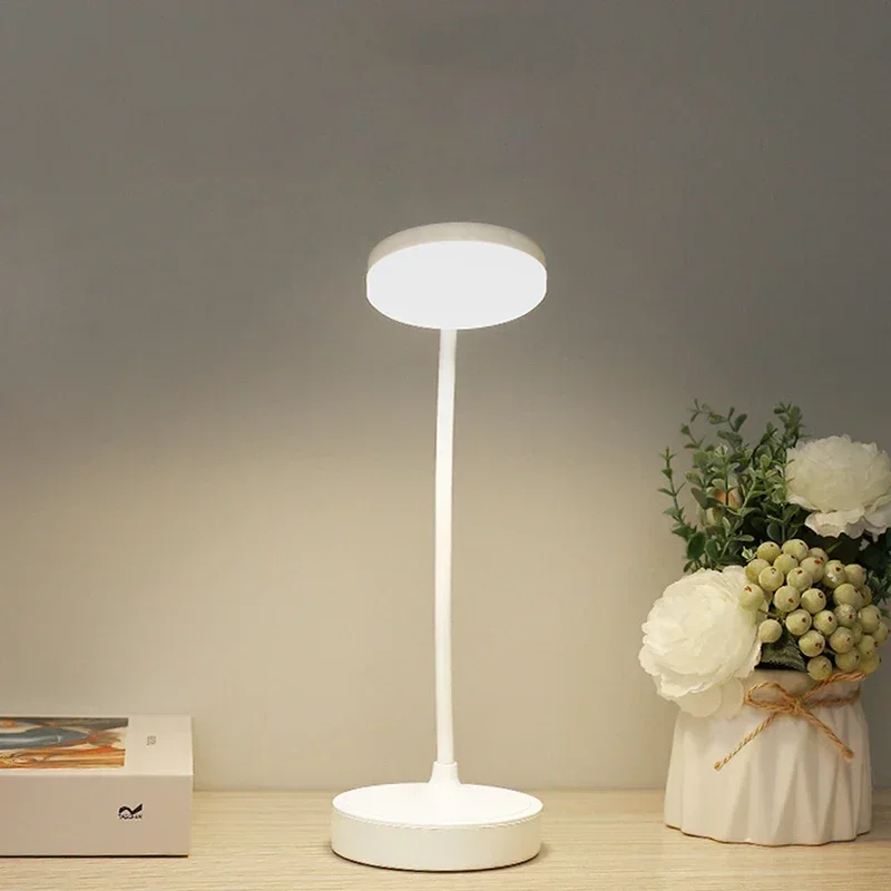 Portátil led lâmpada de mesa usb plug alimentado por bateria suporte luz 3 cores stepless escurecimento proteção para os olhos quarto lâmpada cabeceira