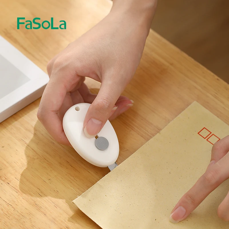 Coltello artistico creativo e carino Mini coltello multiuso portatile Lama di coltello di carta Forniture per taglio di cancelleria per ufficio