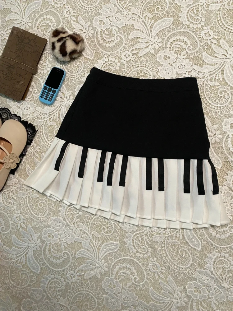 Falda de Piano blanca y negra Y2k elegante estética de los años 2000, minifalda Harajuku de diseño delgado para mujer, ropa Popular Retro coreana