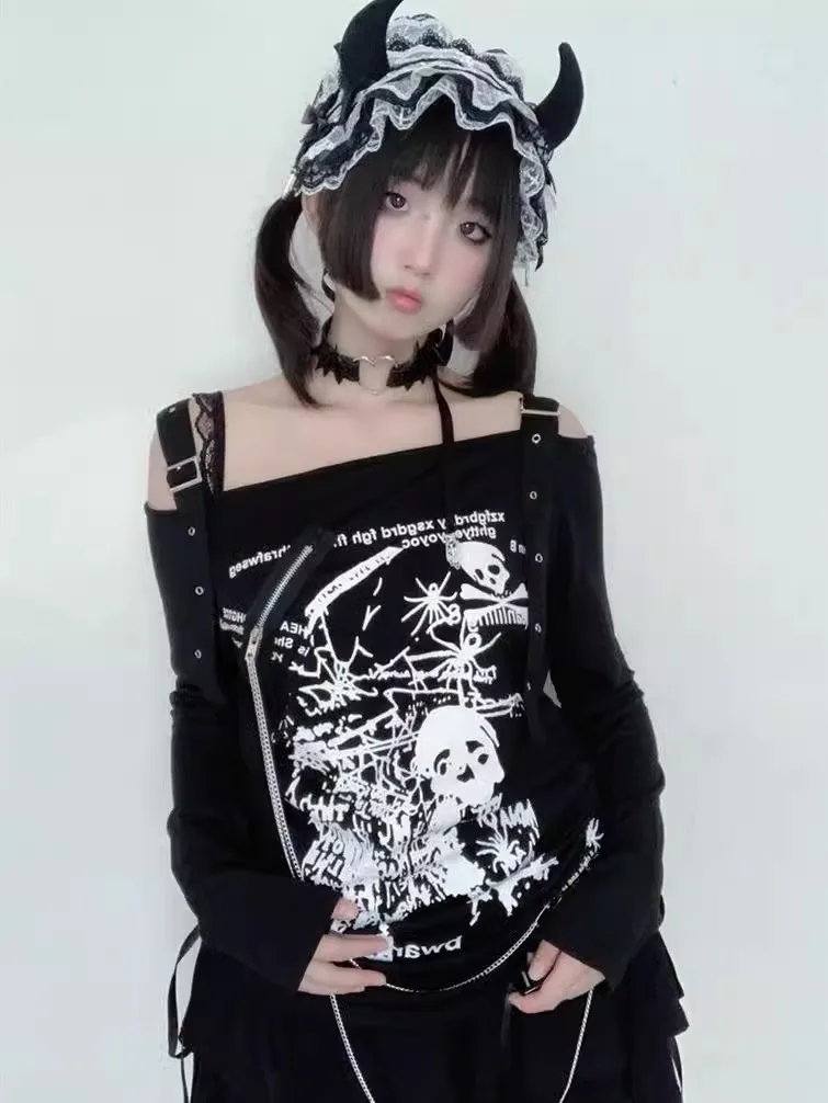 Y2K 女性服難解なステッチ Tシャツ 2024 ゴスパンクオフショルダー長袖カジュアルヴィンテージセクシーなストリートスカルトップス