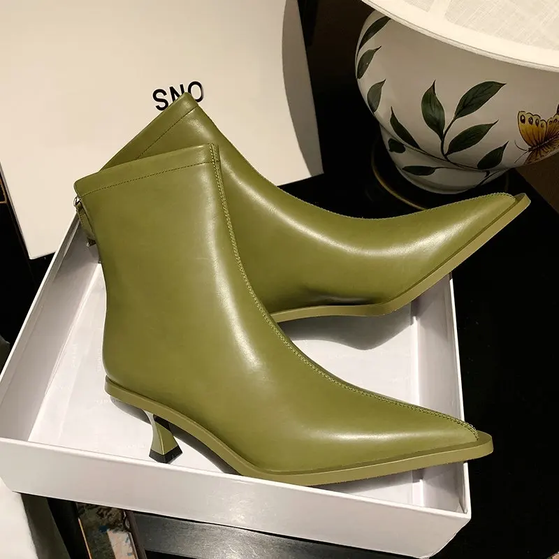 QUTAA-Botines de piel auténtica para mujer, zapatos de tacón alto con punta puntiaguda, informales, color negro, talla 34-43, para otoño e invierno, 2025