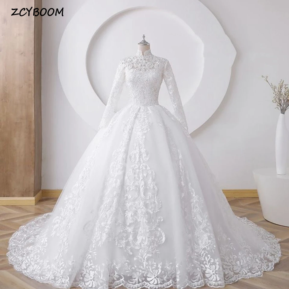Abito da sposa musulmano personalizzato con collo alto e maniche lunghe con applicazioni Abito da ballo 2025 Lunghezza pavimento Sweep Train Abito da sposa squisito