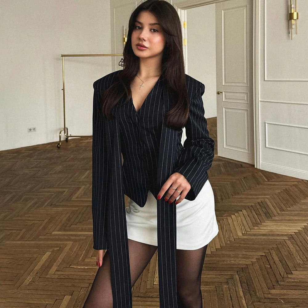 Tuularose Streifen Maßgeschneiderter Mantel Für Frauen Schnürung V-ausschnitt Lange Ärmel Mantel Weibliche Mode Elegante High-End-formale Maßgeschneiderte Mantel