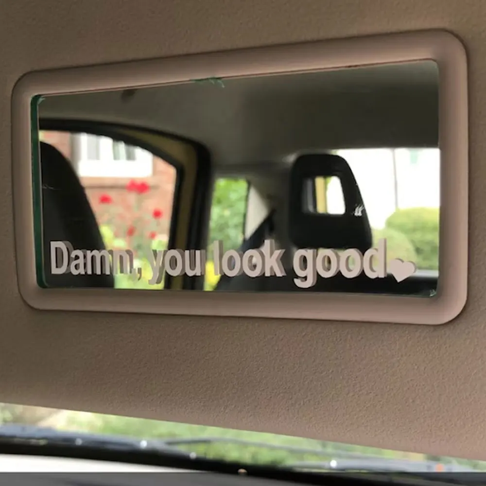 Tekst Naklejki Samochodowe Dann You Look Good Dekoracja Wnętrz Lusterko wsteczne Modne Naklejki Kreatywne Sportowe Naklejki Winylowe PVC