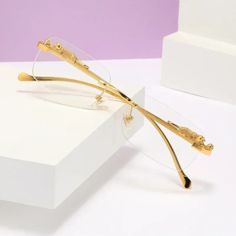 Rectangular Sunglasses With Metal Hinge,Frameless For Men and Women, Clear Retro Shape Lenses, Cheetah Trim, Stylish, UV400
