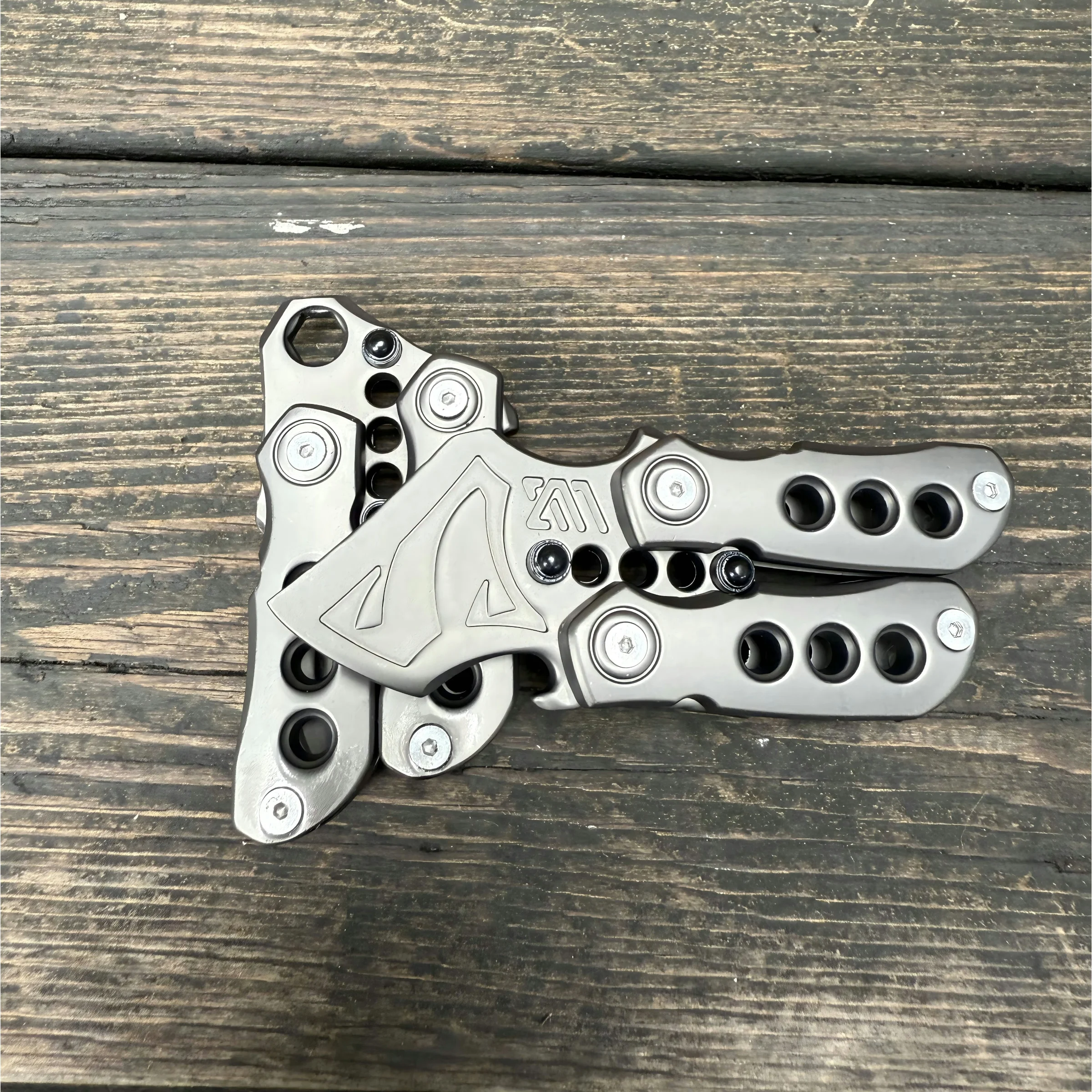 แม่เหล็ก Fidget เหรียญ EDC ผู้ใหญ่ Decompression ของเล่นความวิตกกังวลและความเครียดบรรเทา Multifunctional crowbar Fidget Slider Spinner ของขวัญ