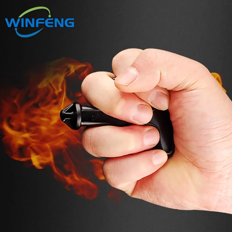 High Quality EDC Tools Keychain Portable Self Defense Stinger Keyring Outdoor Camping Emergency Survival Whistle Key Chain
