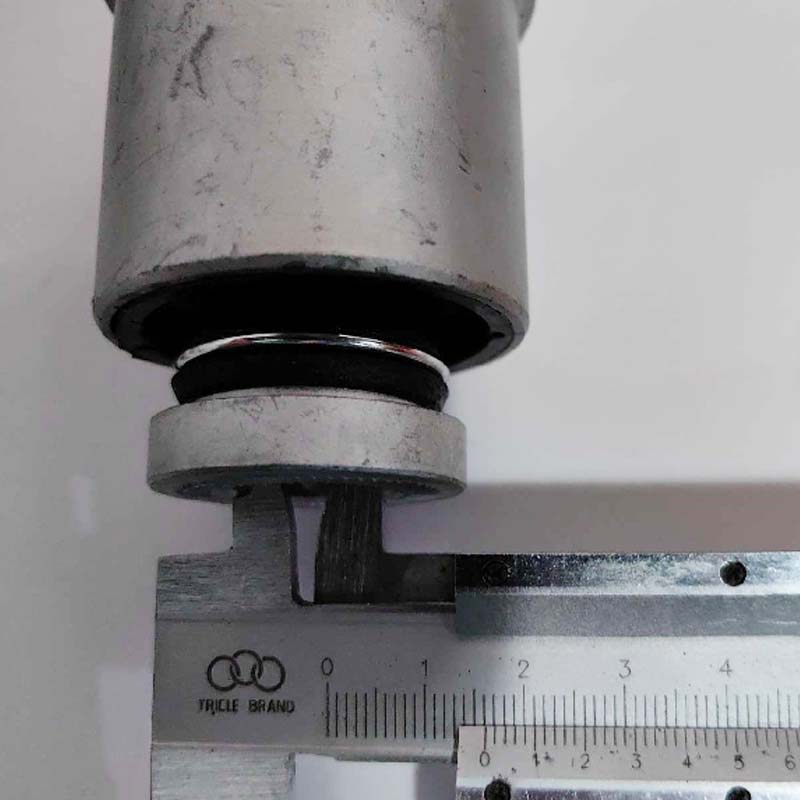 Pokess-フォード用コントロールアームモンデオmk5フュージョンタサウルエッジ2015-f2gc5k653axb fr3c3c270aa、小型ブッシュカーサスペンション部品