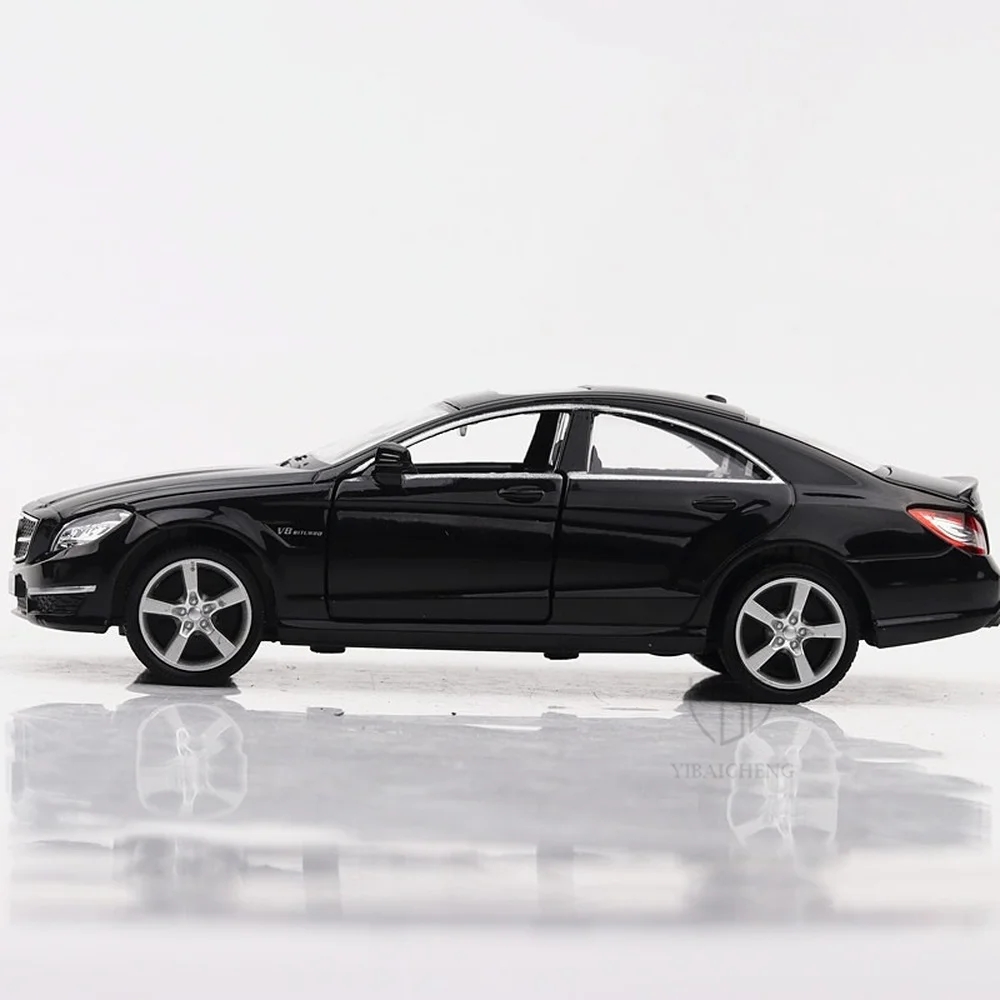 1/36 escala benz cls modelo carro brinquedos liga fundida com puxar para trás pneus de borracha modelos de veículos para meninos crianças presentes coleções
