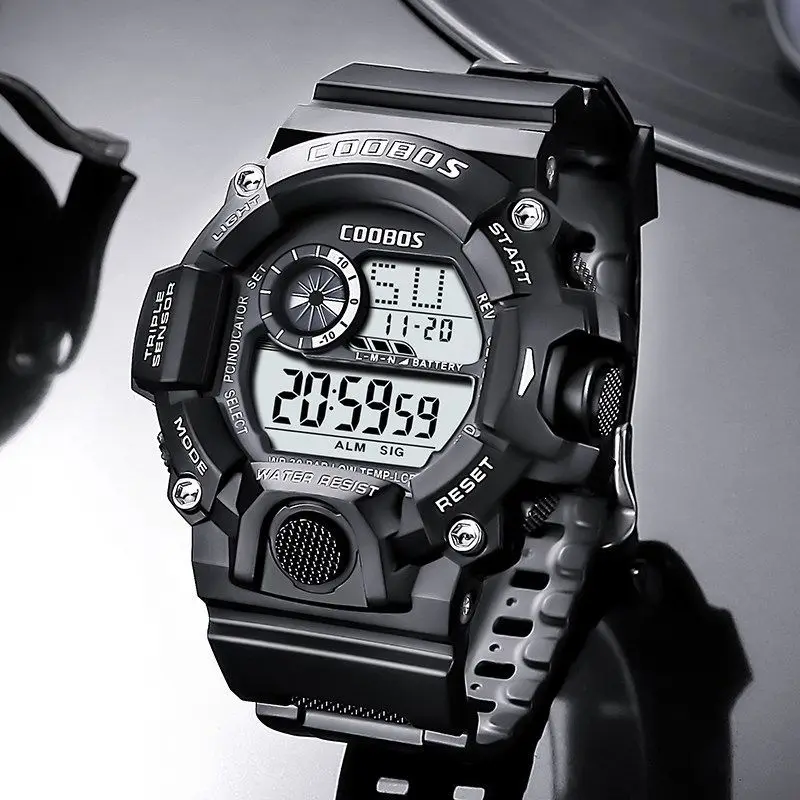 Nieuwe mode herenhorloge digitaal sport elektronisch polshorloge multifunctioneel waterdicht lichtgevend alarm heren sporthorloge klok