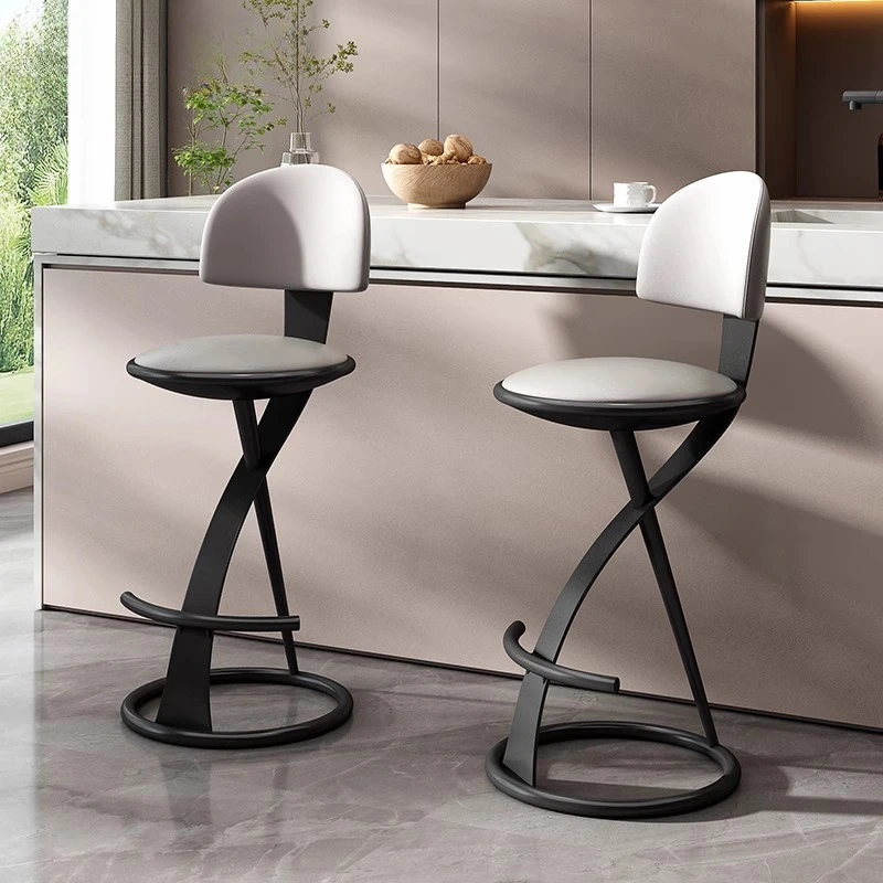 Einfacher und leichter, luxuriöser, moderner Barhocker, hochwertiger Hochstuhl für Zuhause, Fußstütze mit Rückenlehne im Wohnzimmer