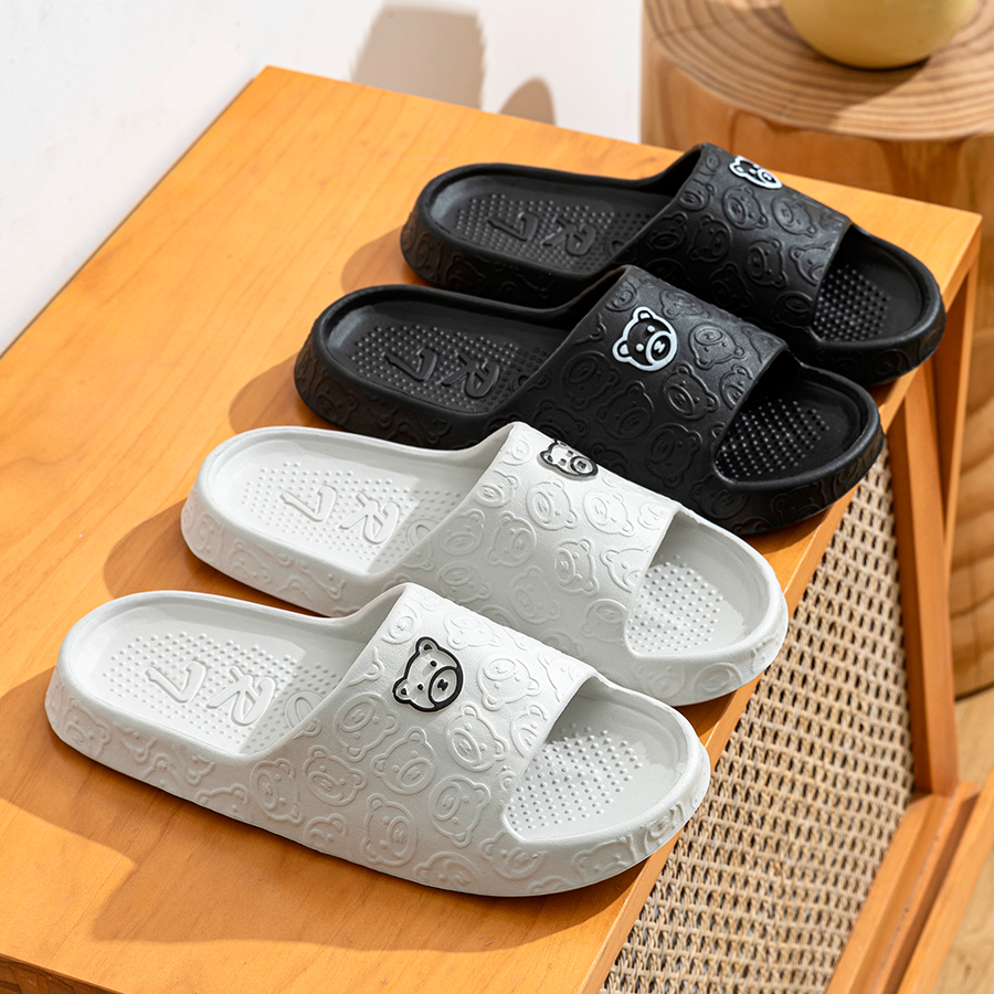 Zapatillas de moda de verano para hombre, sandalias con estampado de osito, baño interior, antideslizantes, suaves, zapatos informales para dormitorio para mujer, pareja