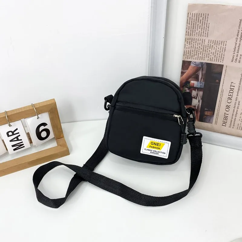 Torebki damskie crossbody, modne torebki na ramię, damskie nylonowe mini torebki wiosenne, torebki damskie crossbody.