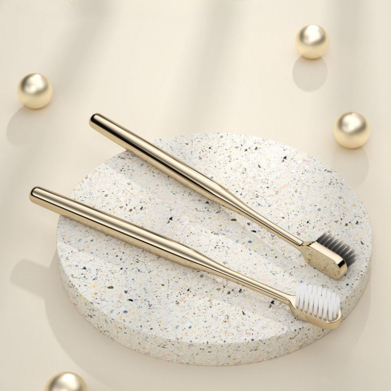 Luxury Soft แปรงสีฟันผู้ชายผู้หญิงผู้ใหญ่ฟันแปรงทองเงินทันตกรรมแปรง Elegance Gentle แปรงสีฟัน Drop Shipping
