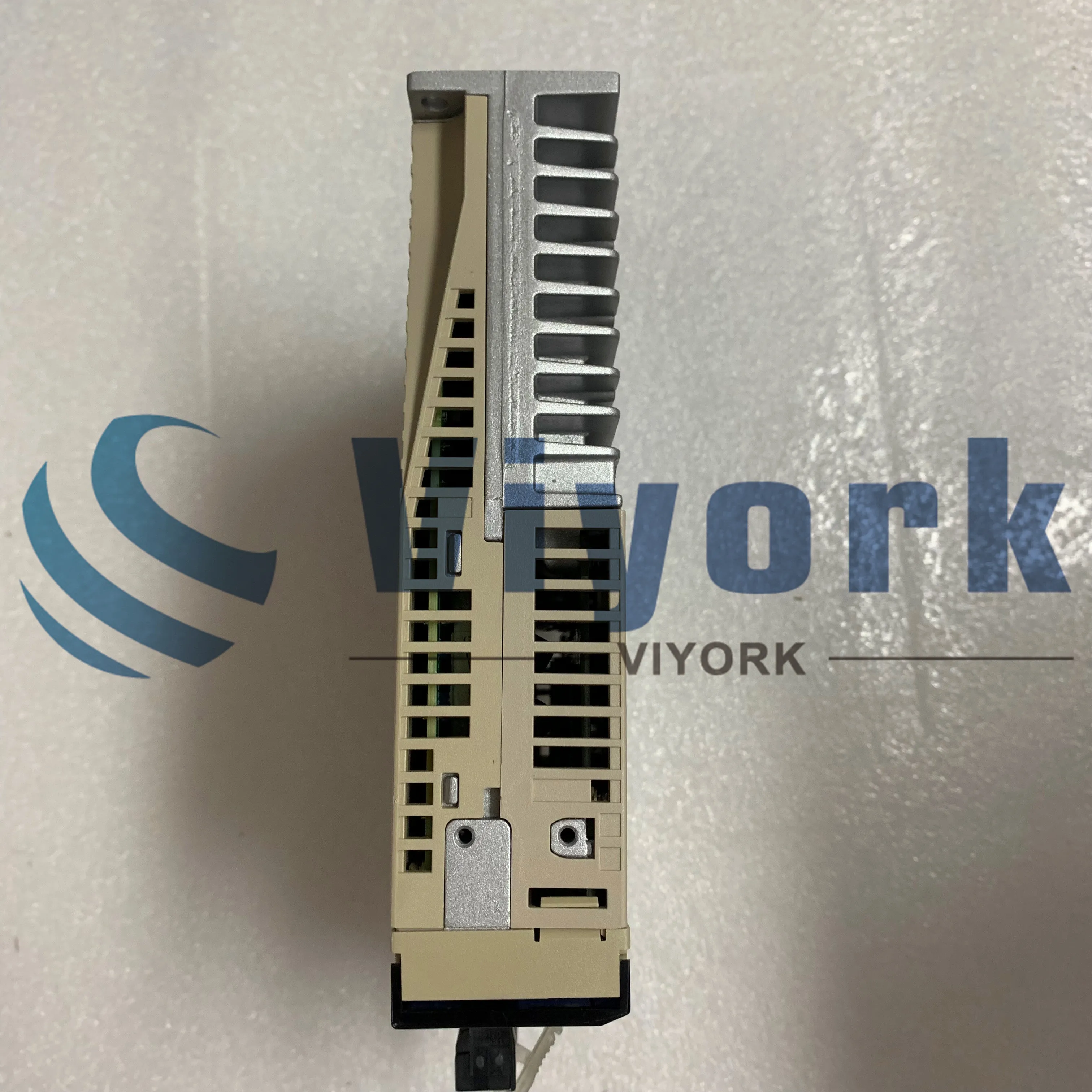 SGDV-2R8A01B002000 SERVO DRIVE NEW