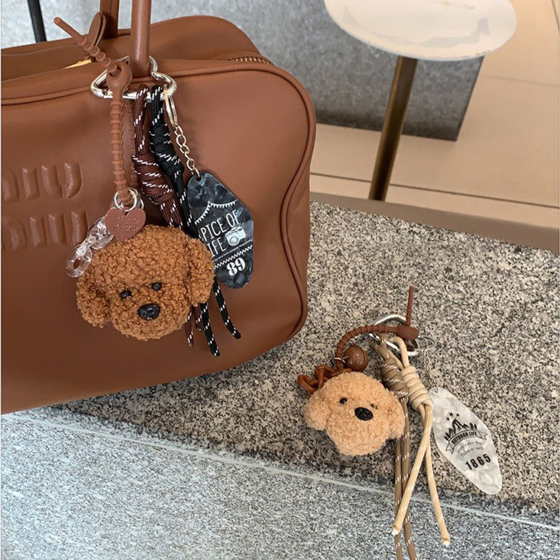 Lindo oso de peluche colgante Miu cuerda de escalada de viento cuerda de mano muñeca de dibujos animados bolsa colgante decoración llavero de coche de moda