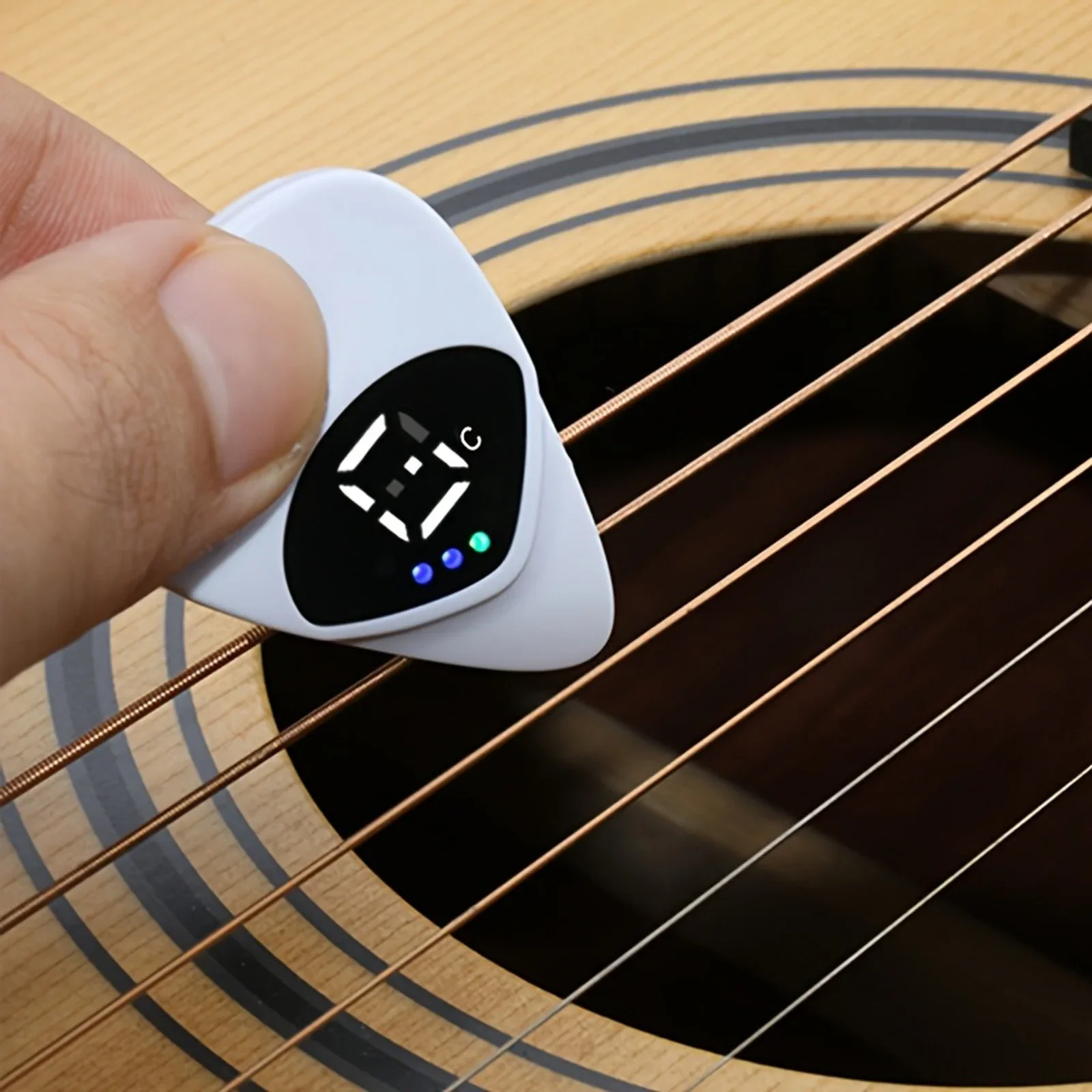 Púa y afinador de guitarra 2 en 1, calibrador de tono portátil y multiusos para guitarras populares y ukeleles, temperamento igual de 12 tonos,