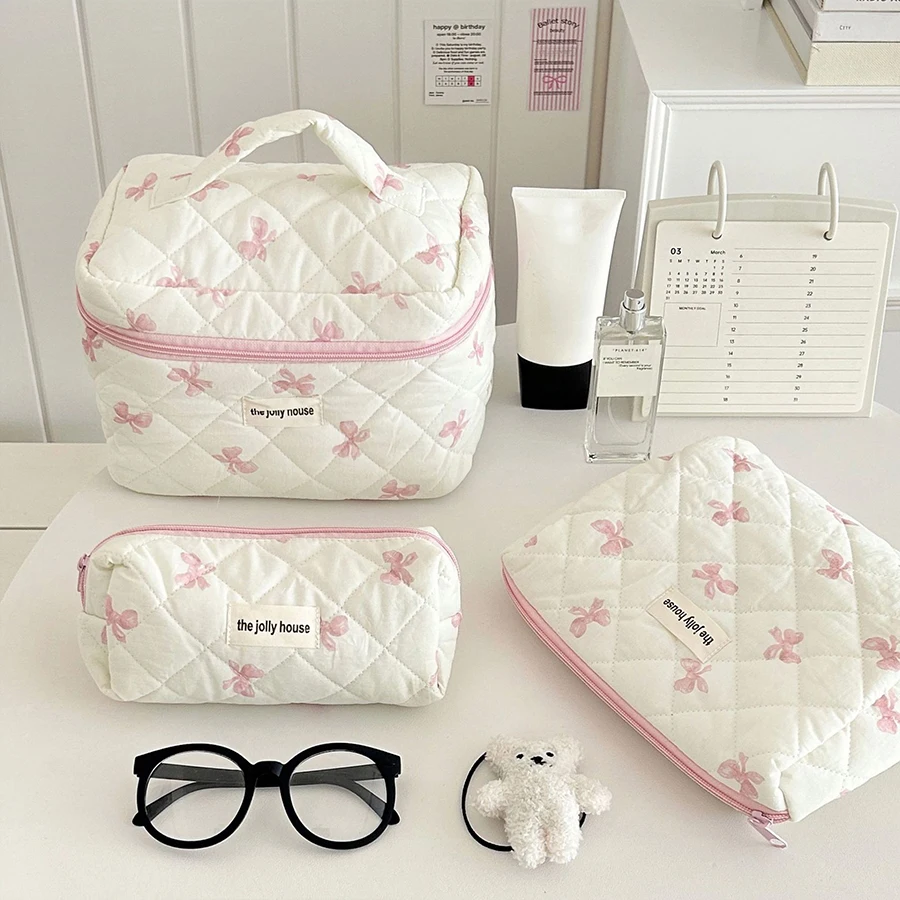 Bolsa de maquillaje acolchada de algodón para mujer, organizador de cosméticos con cremallera, bonito bolso de tela con lazo y flores, estuche de aseo portátil para niñas