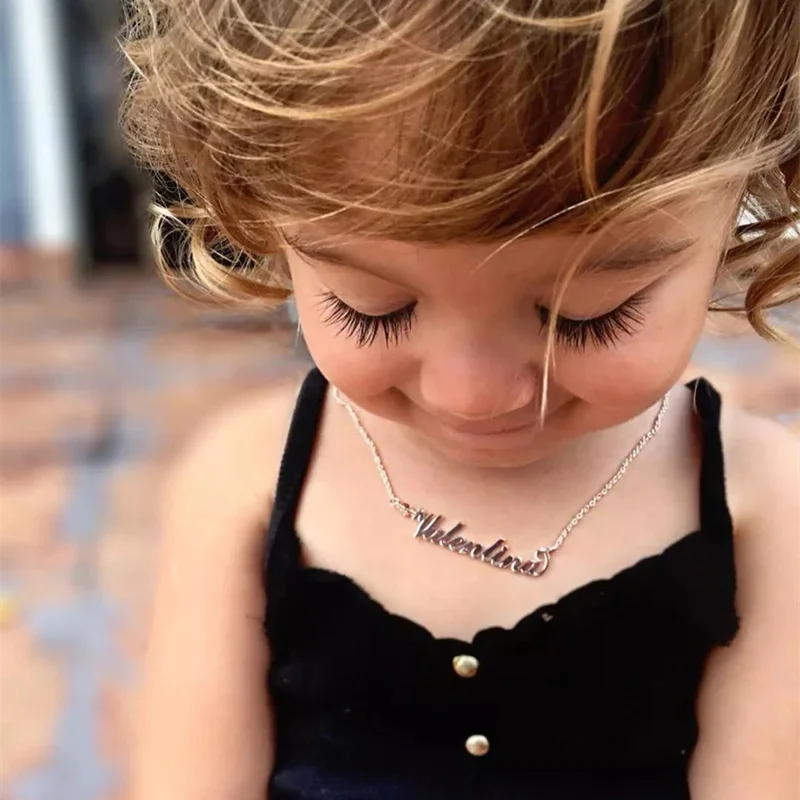 Vnox Collares con nombre personalizado para niñas y niños, gargantillas con placa con nombre personalizada de acero inoxidable para bebé, joyería de regalo