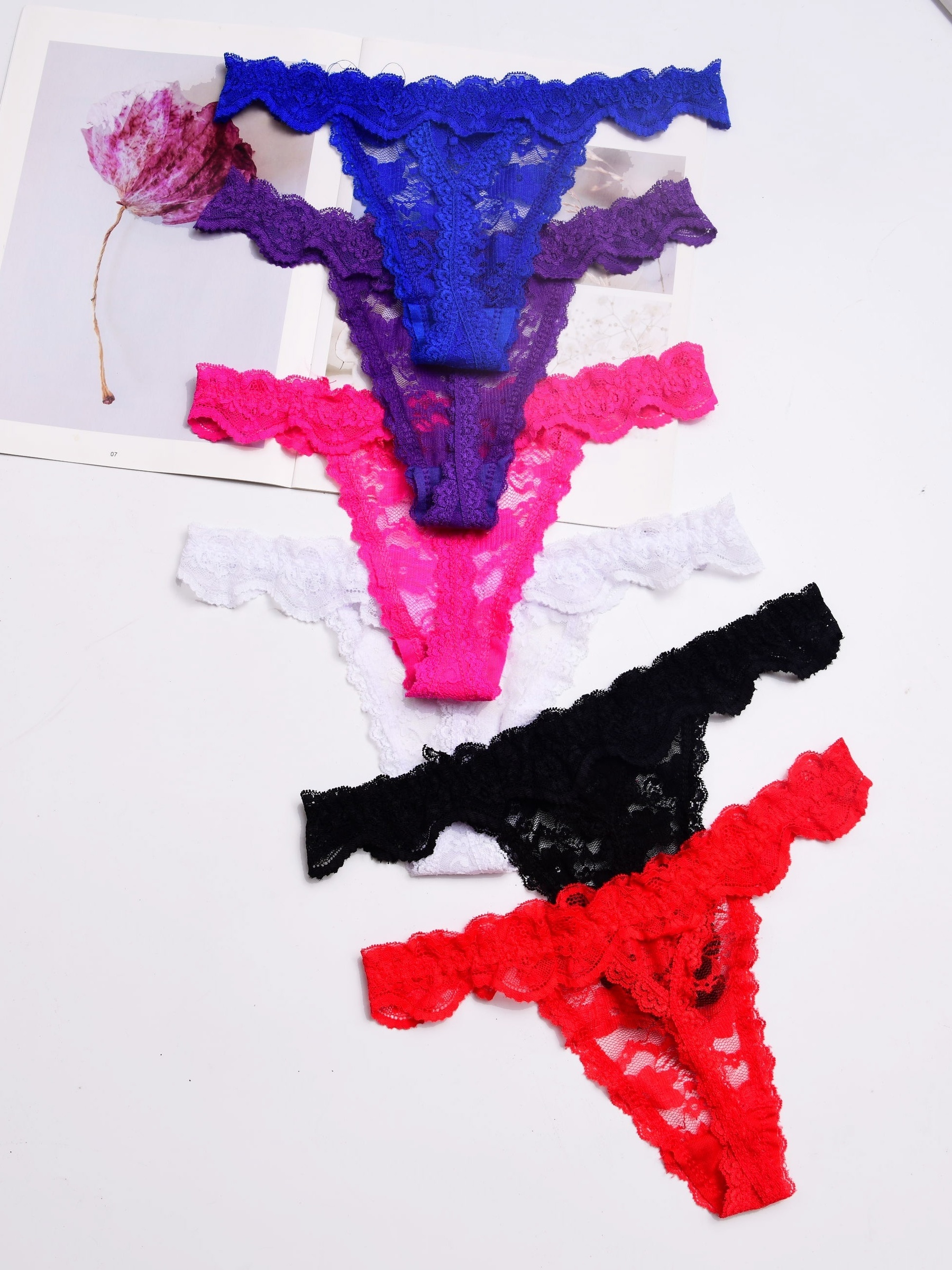 Tanga Sexy de encaje para mujer, ropa interior, bragas, parte trasera en T, envío gratis, 1 unids/lote, zhx71