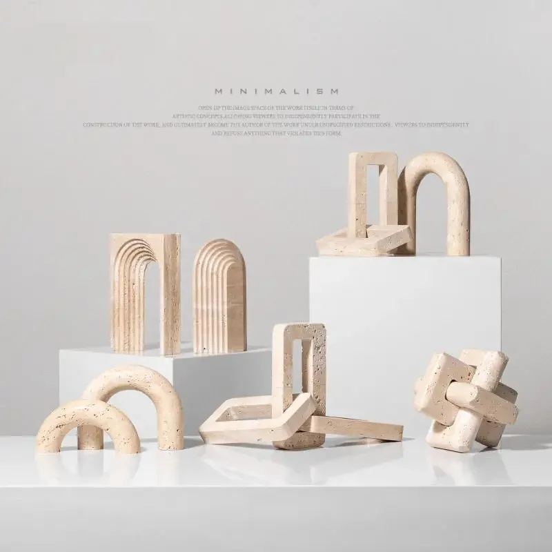 Escultura de mármore orgânico em travertino amarelo, objeto de arte Wabi Sabi para decoração de prateleira, vitrine e estátua minimalista para casa