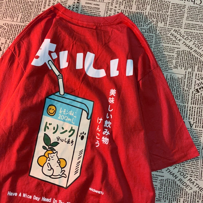 Grote maten rood T-shirt met korte mouwen voor dames, Japanse drank- en kattenprint, trendy en comfortabel