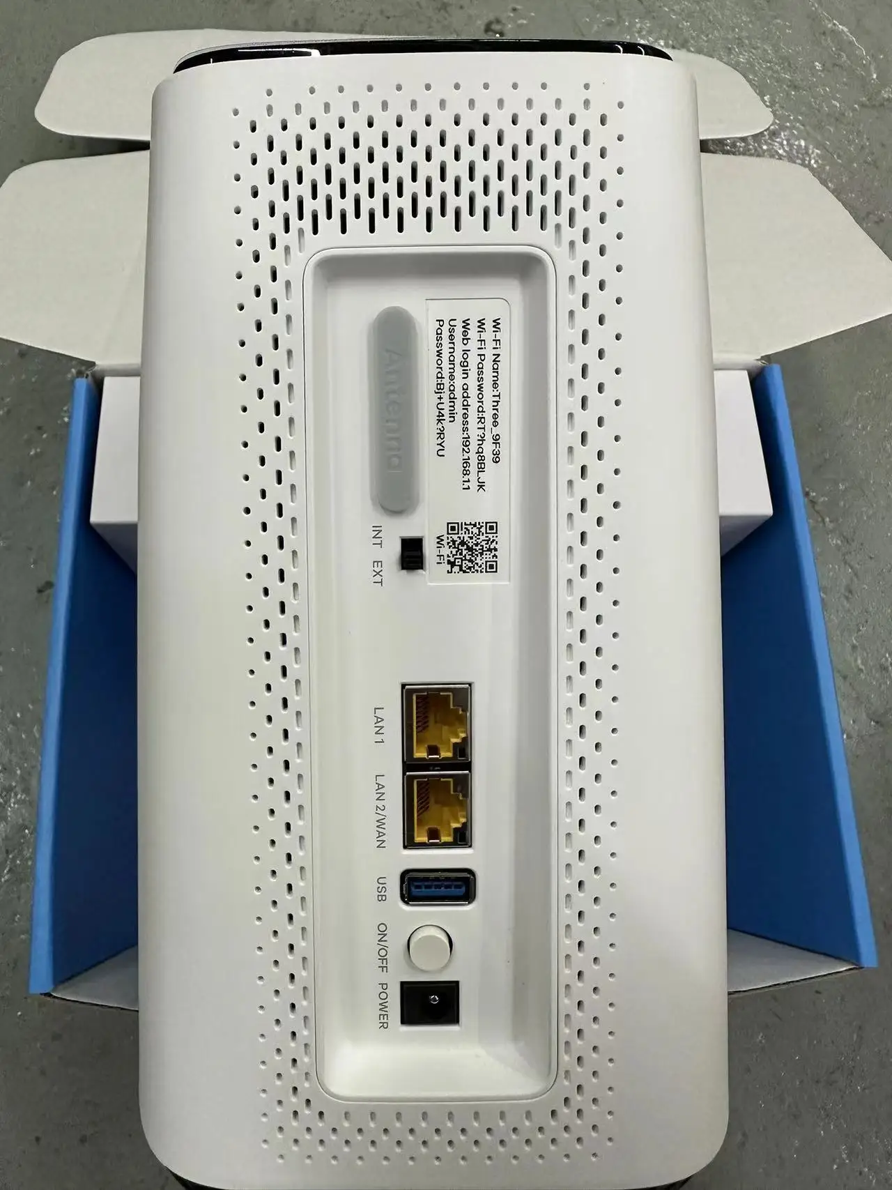 ปลดล็อค ZYXEL NR5103EV2 5G NR Router ในร่ม 4.7Gbps WiFi6 4G LTE Cat19 ซิมการ์ด 5G WiFi CPE PK H122-373 (99% ใหม่)