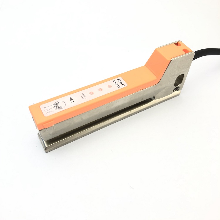 LA-B12N PC And Stainless Steel Photoelectric Label Gap Detection Sensor For Packing Industry