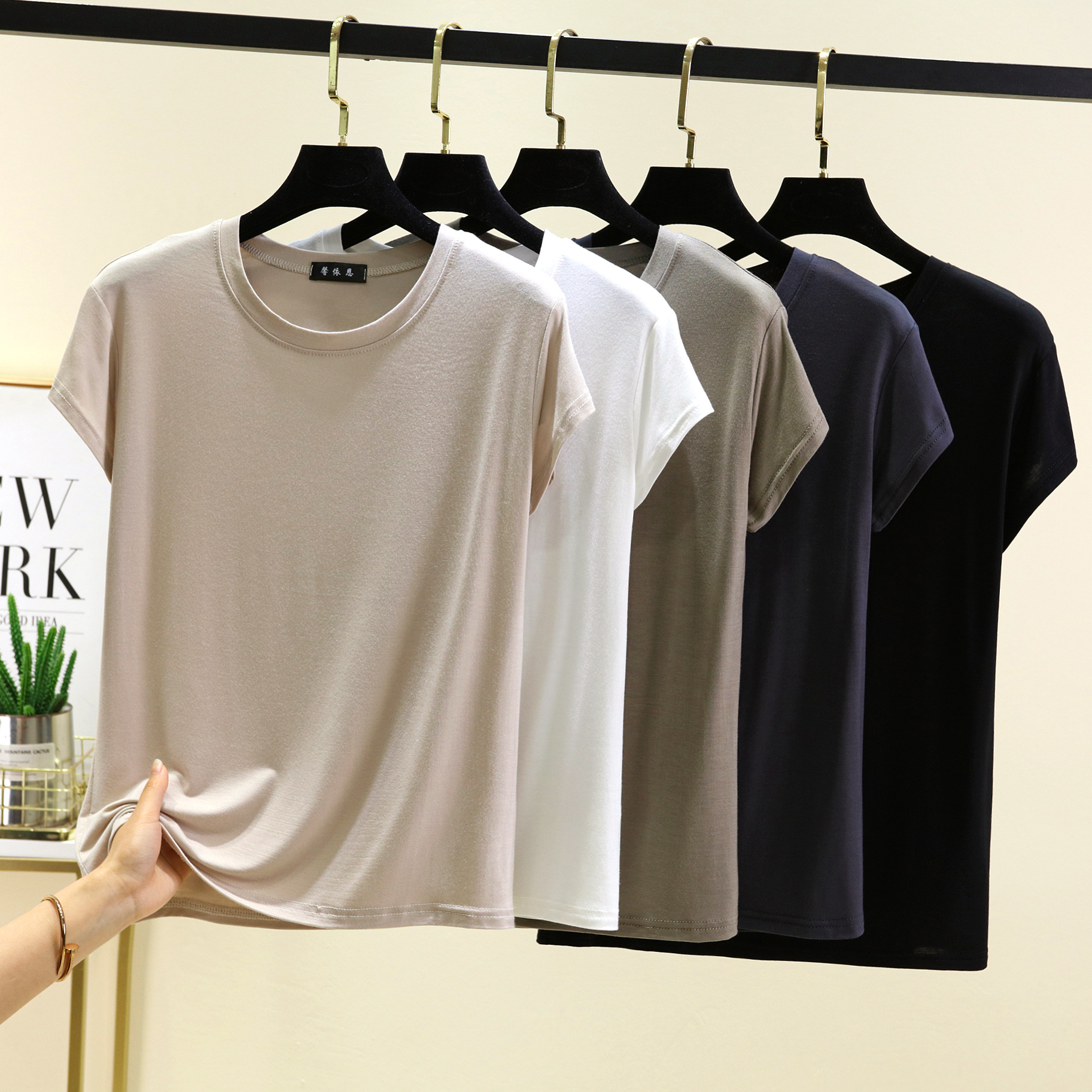 Plus Größe L bis 6XL Modal O-Ausschnitt T-Shirt kurze Ärmel einfarbig Slim Fit T-Shirts Sommer Damen T-Shirts alle passenden
