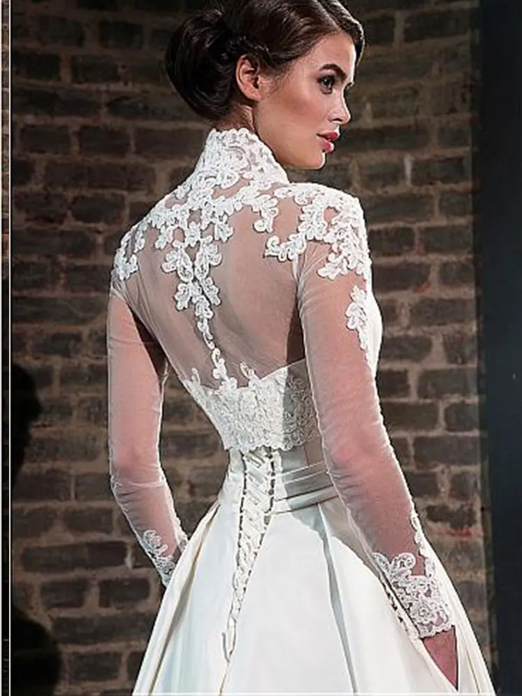 Abiti da sposa in raso con scollo a cuore 2 pezzi con giacca in pizzo con scollo a V A-line manica lunga 2 in 1 Abiti da sposa principessa Robe de Mariee