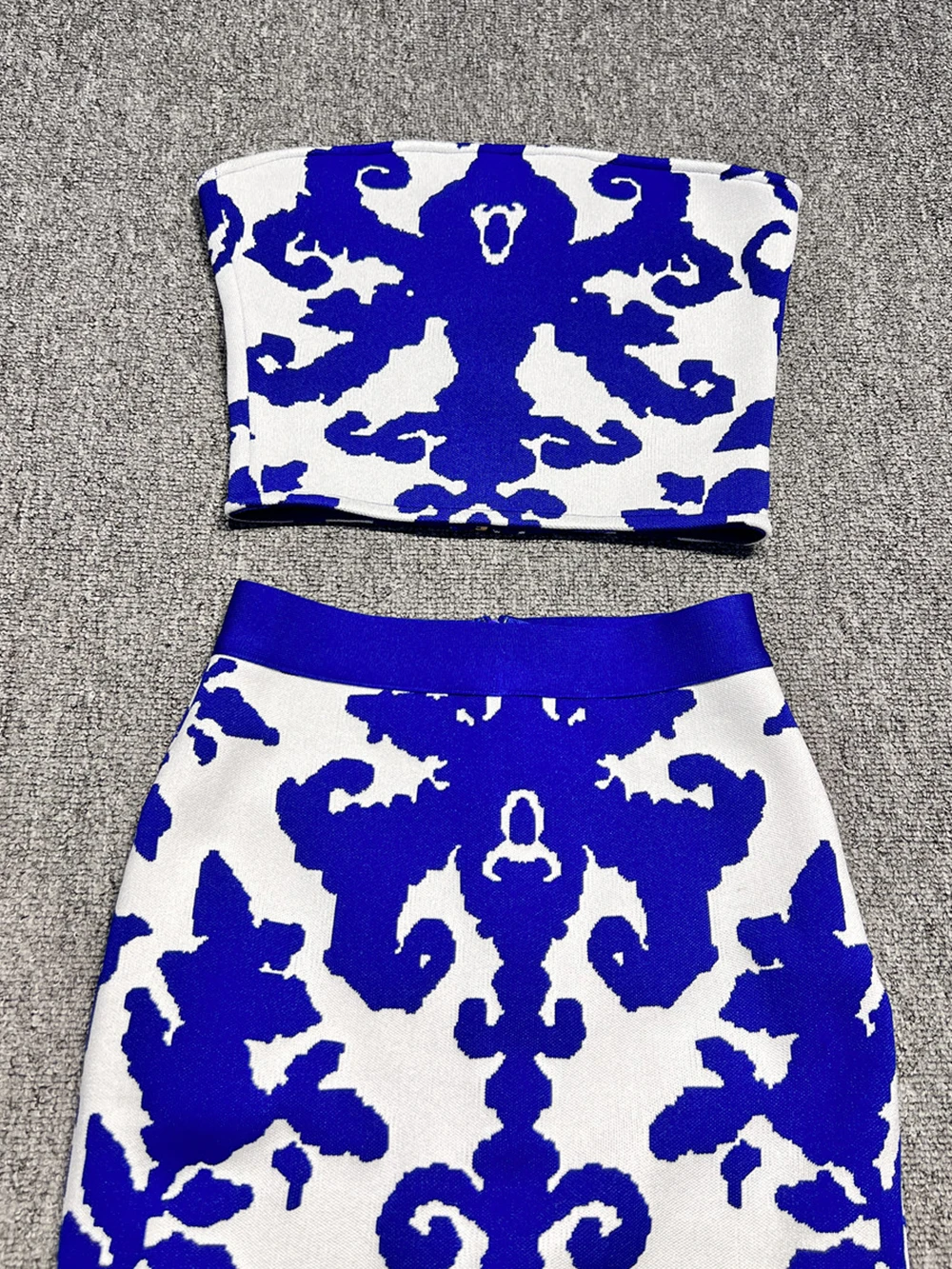 Blue Print Strapless Crop Top e Midi Saia, Bodycon Bandage Set, Roupa de Moda Sexy, Festa do Clube, Alta Qualidade, 2 pcs