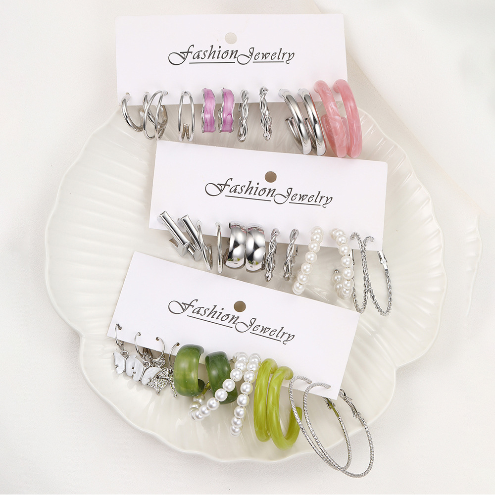 ชุดต่างหูแฟชั่นสีสันสดใส36ชิ้นสำหรับผู้หญิงต่างหูทรงกลมโลหะสีเขียวกระดุมไข่มุกสีทอง2024ของขวัญเครื่องประดับใหม่