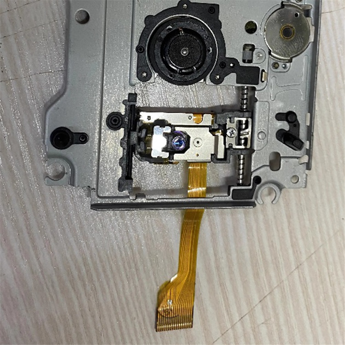 BABQ Slim 2000 3000 UMD เลนส์เลเซอร์สําหรับ Sony PSP 90% ใหม่ Original KHM-420BAA ดาดฟ้าไดรฟ์เปลี่ยน