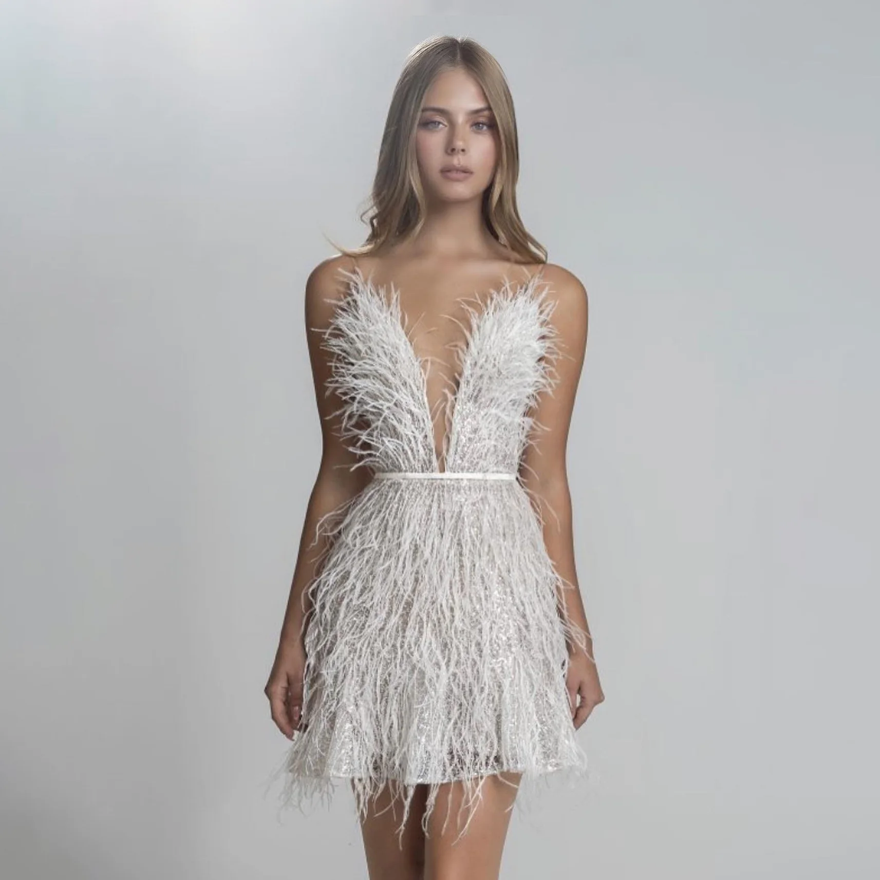 Vestido de fiesta con espalda descubierta para mujer, vestido Sexy con tirantes de plumas en forma de V profundo, otoño e invierno, nuevo