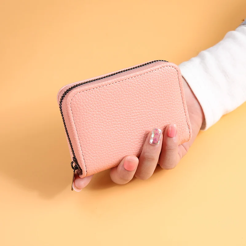 Card package male anti-theft brush high-end card package large-capacity degaussing certificate card holder ultra-thin card holde