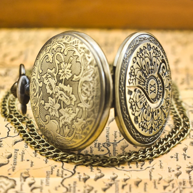 Retro Bronze Steampunk Muster verziert Flip-Top männliche und weibliche Student Geschenk Quarz Halskette Gedenk Taschenuhr