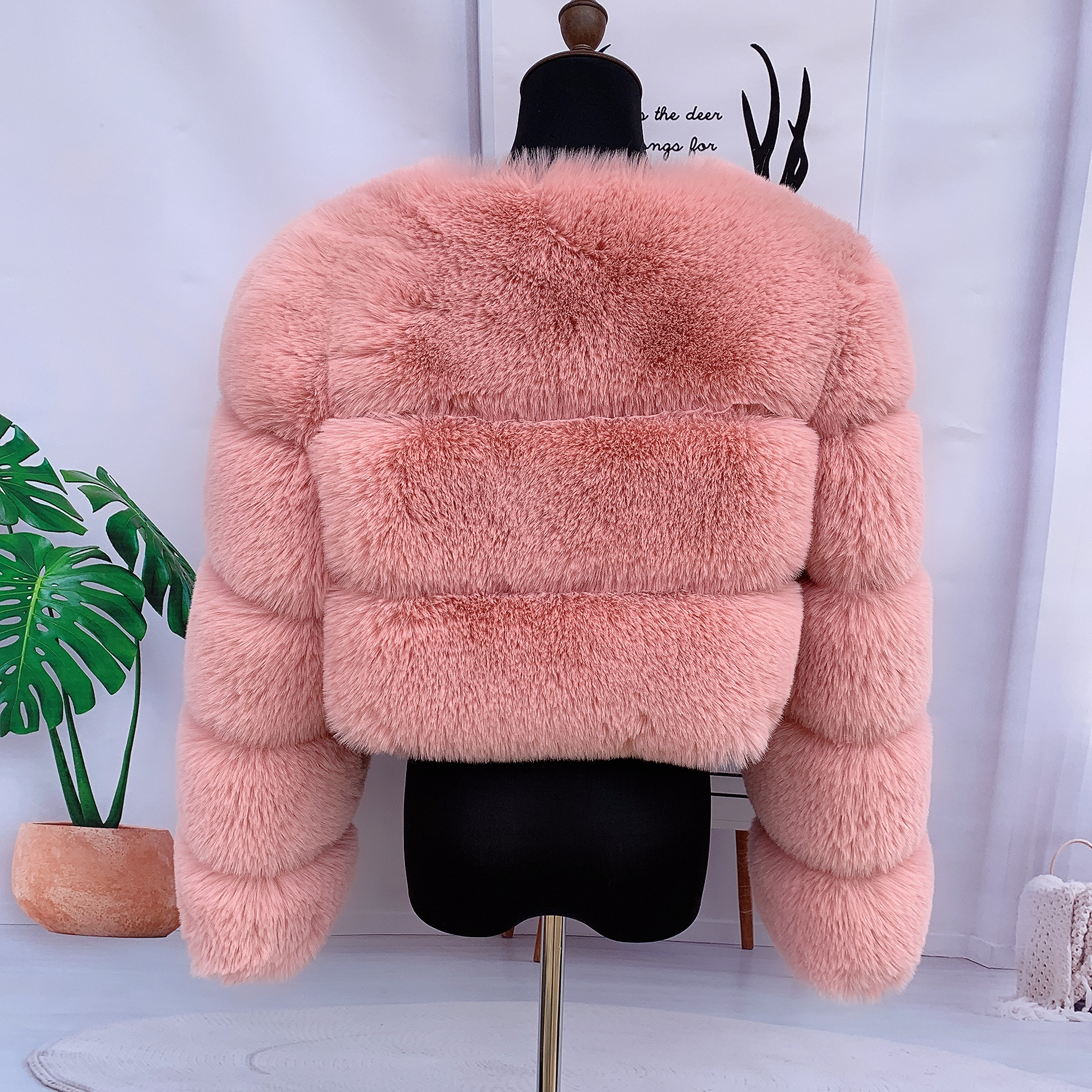สตรีเสื้อขนสัตว์ faux เสื้อหนาสั้นแฟชั่นฤดูหนาว WARM faux FUR Coat Furry Coat Clearance มีผู้หญิงเสื้อขนสัตว์สังเคราะห์