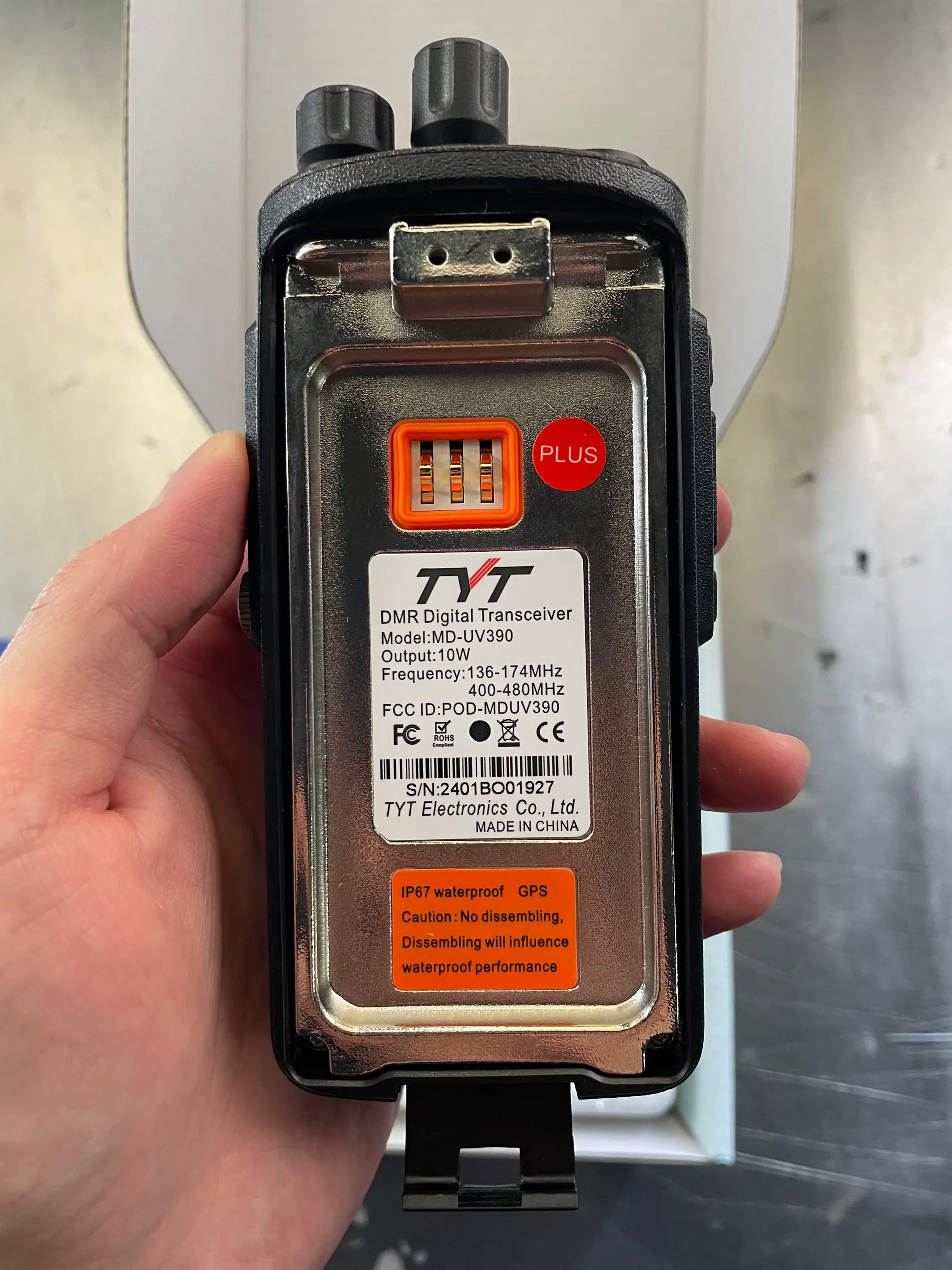 Tyt MD-UV390 10w walkie talkie gps aes 256 zwei wege radio dual band vhf/uhf digital ip67 wasserdicht dmr radio mit kabel