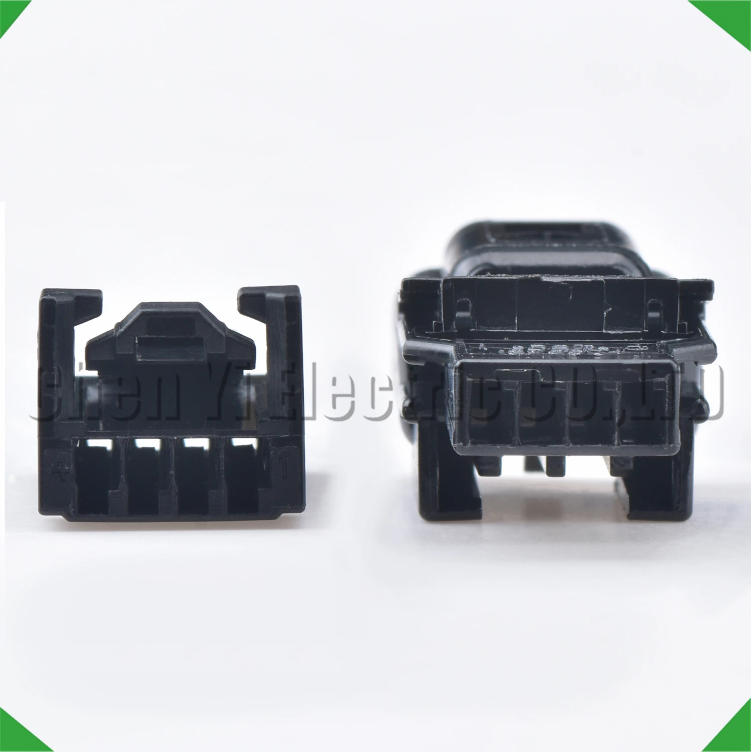 Conectores automotrices negros de 4 pines Enchufe del mazo de cables 1379658 -1 1379674 -1