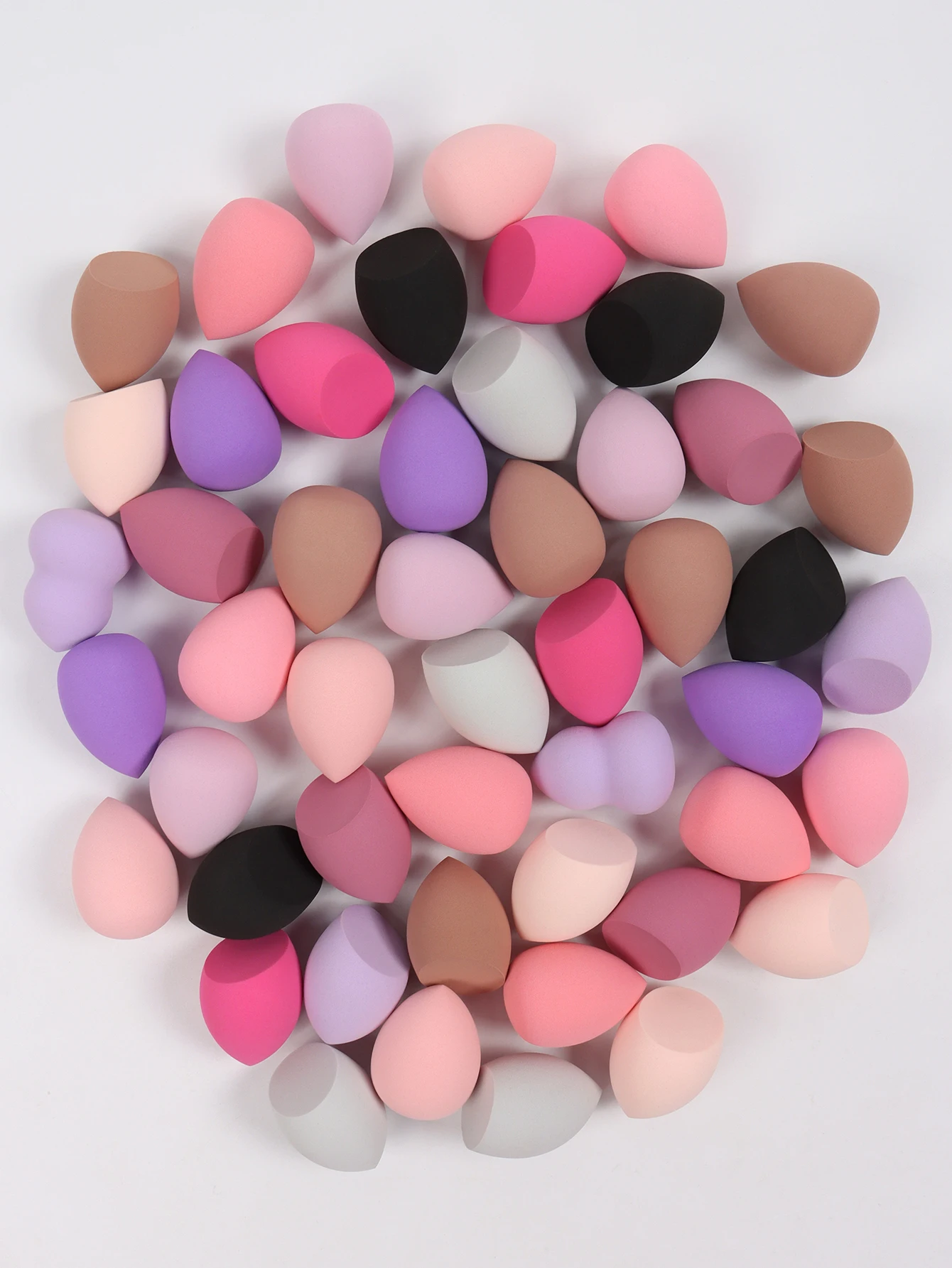 Spugna di bellezza di medie dimensioni 6/12/24/36/60 pezzi, colore e forma casuali, spugna di bellezza per miscelazione fondotinta, liquido, crema e polvere
