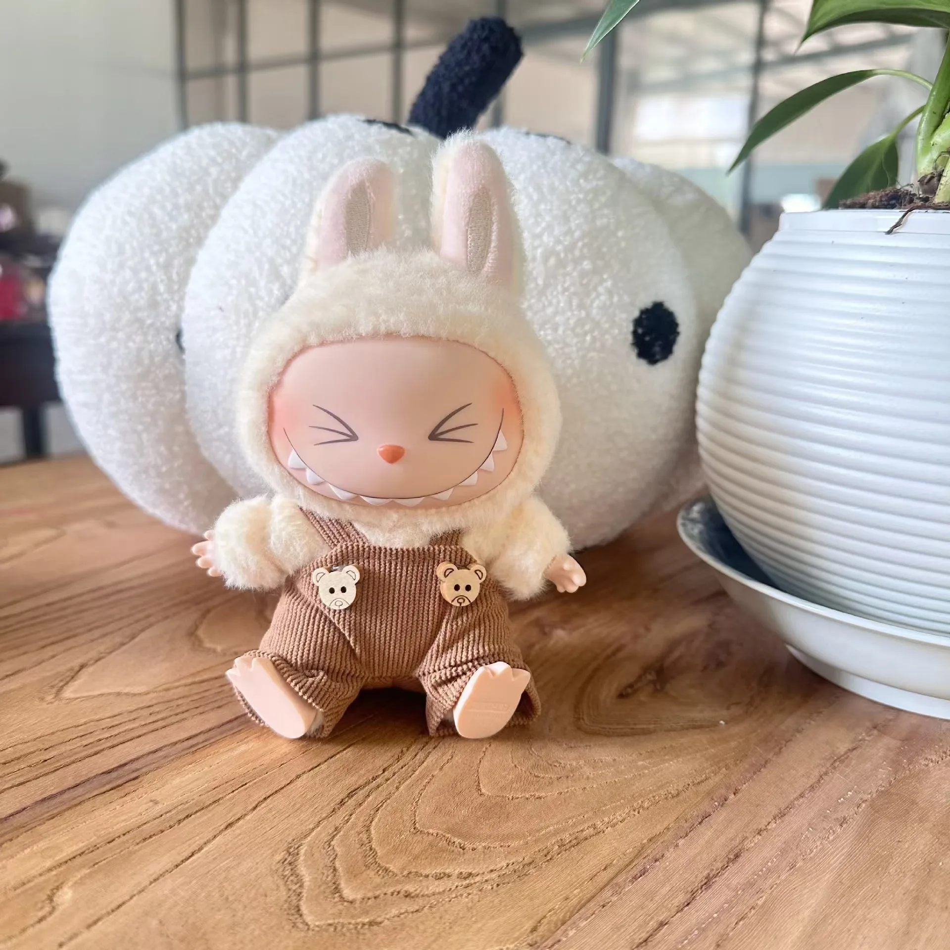 น่ารัก Mini Plush ตุ๊กตากางเกง 17 ซม.Labubu I II Idol ตุ๊กตานั่งเสื้อผ้าชุดอุปกรณ์เสริมสําหรับเกาหลี Kpop Exo
